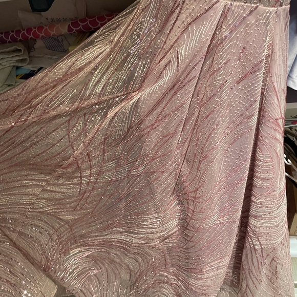 Mac duggal Swirl Sequin Gown 8 - Picture 10 of 12